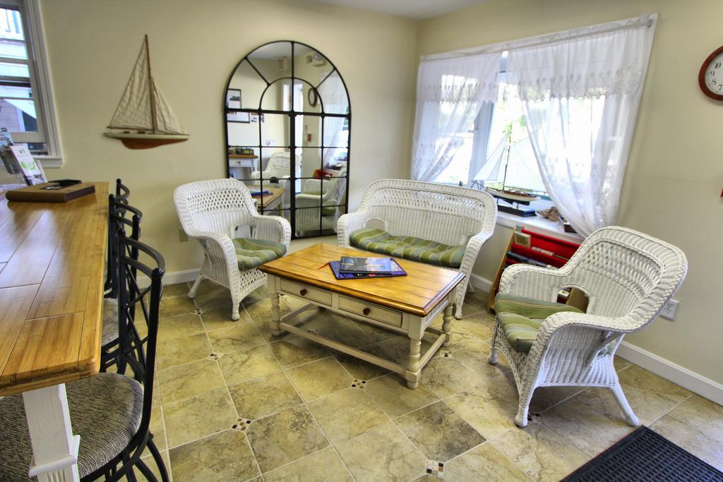 Island Manor Resort, A Vri Resort New Shoreham Bagian luar foto