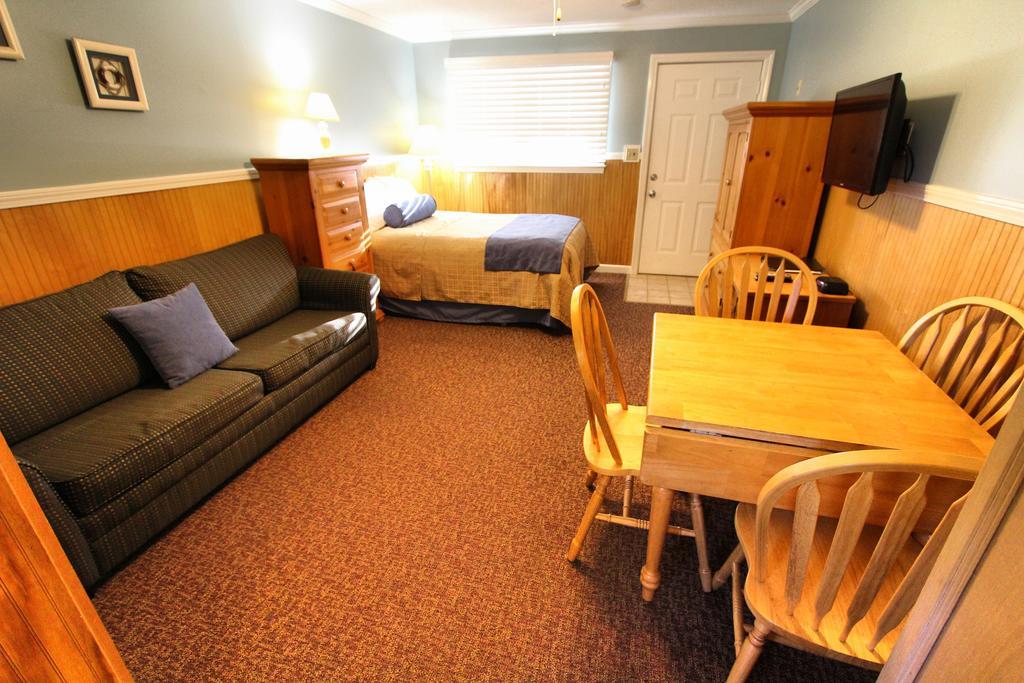Island Manor Resort, A Vri Resort New Shoreham Bagian luar foto