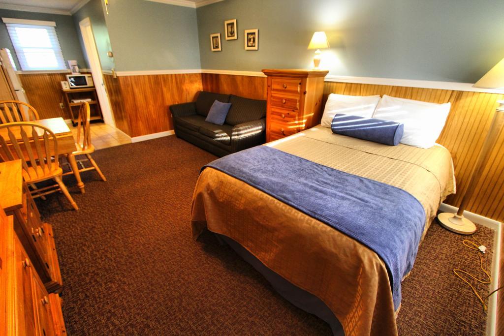 Island Manor Resort, A Vri Resort New Shoreham Bagian luar foto